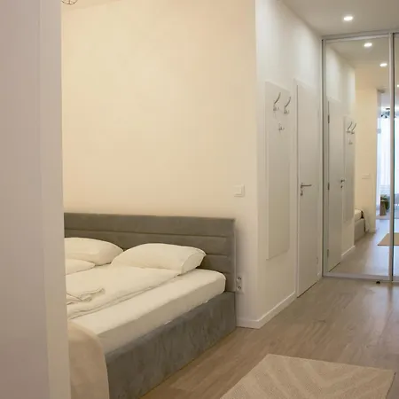 Fresh & Parking * 布拉迪斯拉发