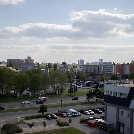 Fresh & Parking Apartment Bratislava