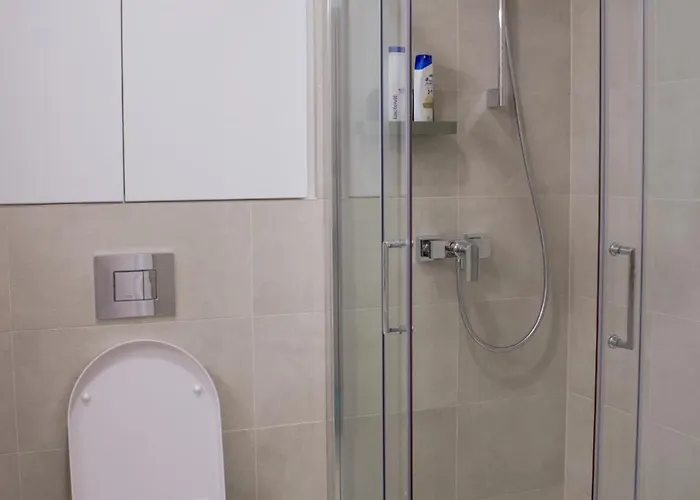 Fresh & Parking アパート *