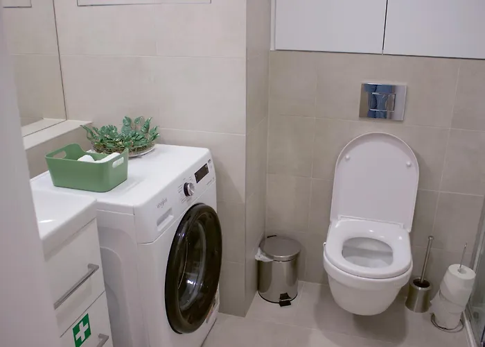 Fresh & Parking * ブラチスラヴァ