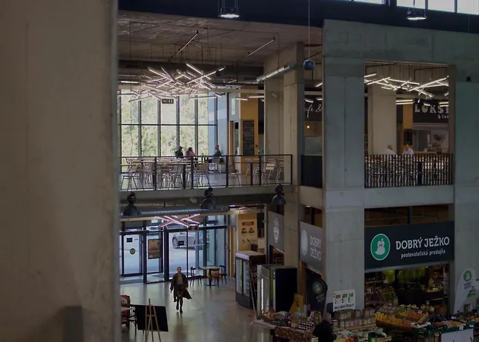 Fresh & Parking Μπρατισλάβα